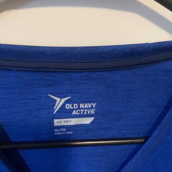 Men’s Old Navy shirt - Picture 3 of 3